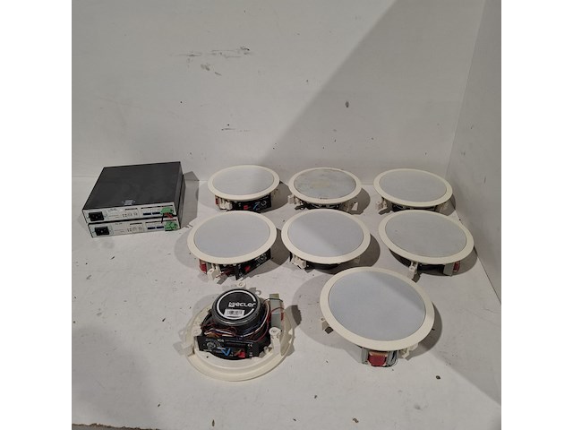 2x tweekanaals audio-eindversterkers, extron, xpa 1002, wit, met 8x 2-weg coaxiale inbouwluidspreker, ecler ic6 - afbeelding 5 van  5