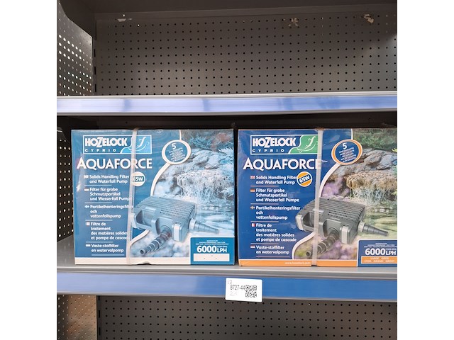 2x vaste- stoffilter en watervalpomp, hozelock, aquaforce 6000 - afbeelding 1 van  5