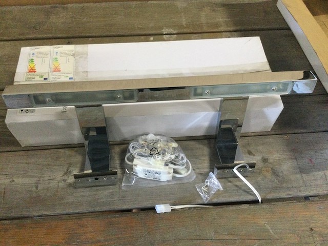 2x verlichting voor badmeubel, 820354, chroom - afbeelding 2 van  5
