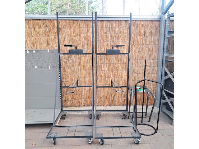2x verrijdbaar displayrek, hummer - afbeelding 1 van  8