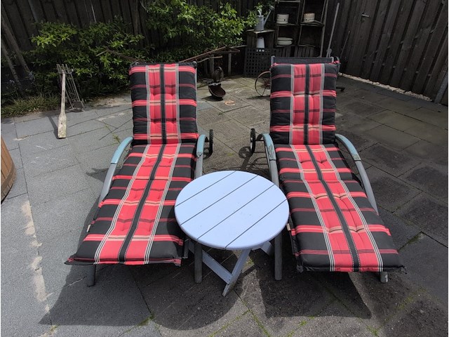 2x verrijdbaar ligbed met salontafel - afbeelding 2 van  5