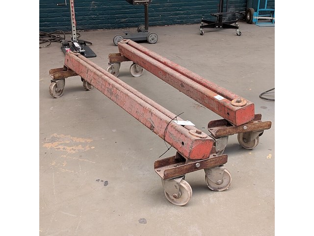 2x verrijdbare metalen bok - afbeelding 1 van  8