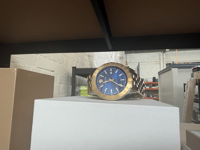 2x versace horloge - afbeelding 4 van  7