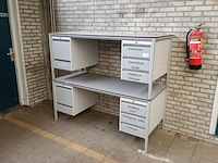2x vintage bureau, ada - afbeelding 1 van  4
