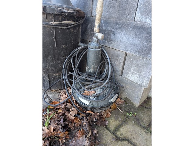 2x visvijver met stenenombouw en 1x pomp - afbeelding 4 van  18