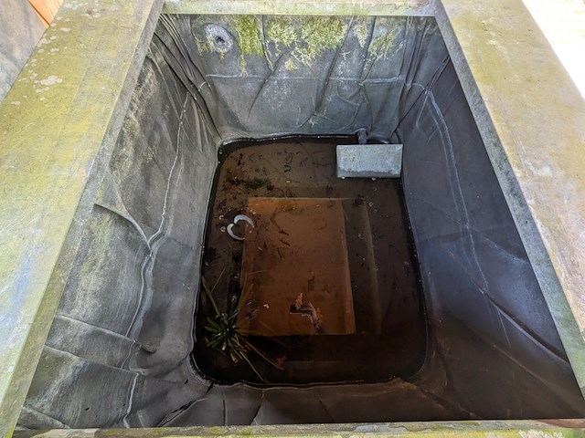 2x visvijver met stenenombouw en 1x pomp - afbeelding 9 van  18