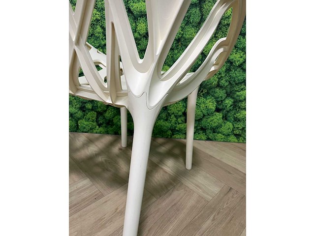 2x vitra vegetal - witte design kuipstoel - afbeelding 5 van  6