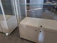 2x vitrinekast - afbeelding 5 van  14