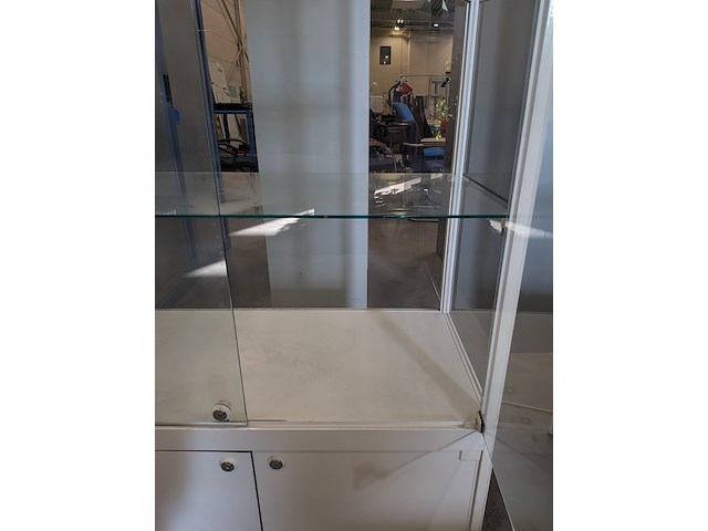 2x vitrinekast - afbeelding 11 van  14