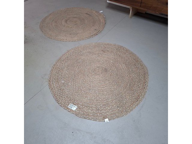 2x vloerkleed | rond - afbeelding 1 van  3