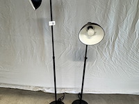 2x vloerlamp ikea, skurup, zwart - afbeelding 2 van  4