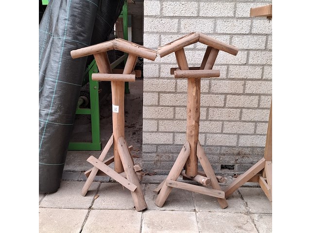 2x vogelhuis en 2x voederplank op standaard - afbeelding 2 van  7