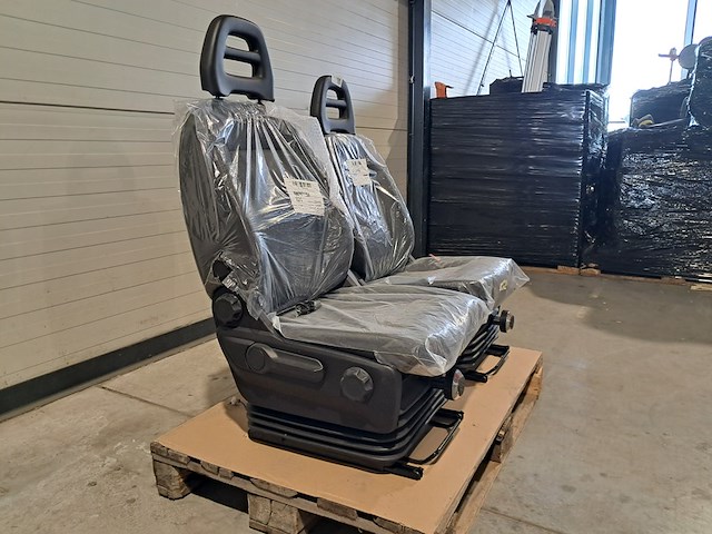 2x vrachtwagen stoel - afbeelding 2 van  7