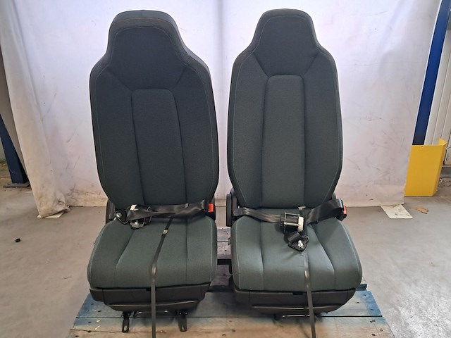 2x vrachtwagenstoel, volvo - afbeelding 4 van  11