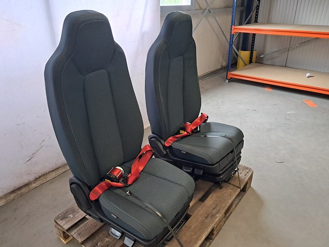 2x vrachtwagenstoel, volvo - afbeelding 5 van  11