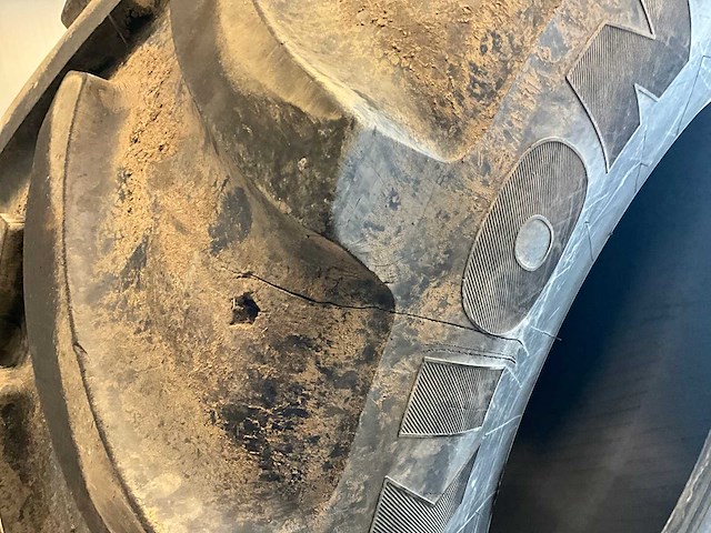 2x vredestein traxion 710/70r42 band - afbeelding 8 van  9