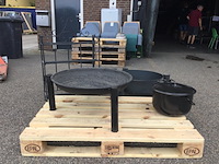 2x vuurkorf, 1x etagère, 1x pan met deksel ed, zwart - afbeelding 2 van  3