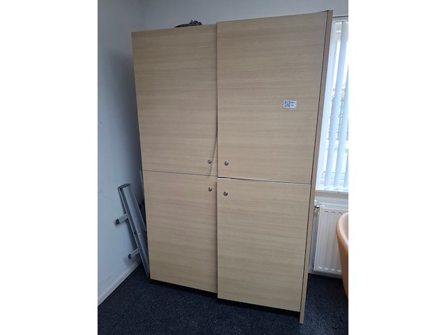 2x wandkast met 2x ontvangststoel - afbeelding 3 van  8
