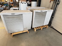 2x warmtepomp buitenunit vaillant - afbeelding 1 van  6