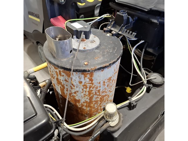 2x warmwater hogedrukreiniger, kärcher , professional - afbeelding 3 van  27