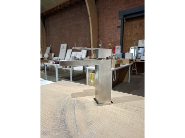 2x wastafelkraan rvs - afbeelding 1 van  5