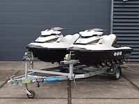 2x waterscooter op dubbele pega jd1350 stallingstrailer, seadoo, gtx limited