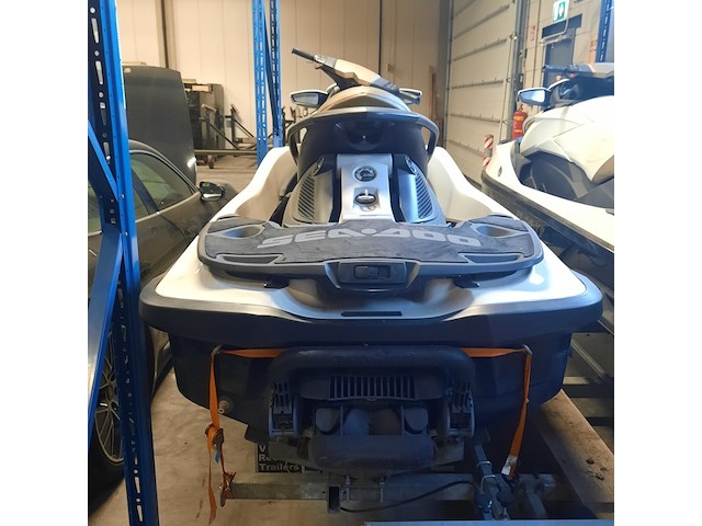 2x waterscooter op dubbele pega stallingstrailer, seadoo, gtx limited - afbeelding 24 van  56