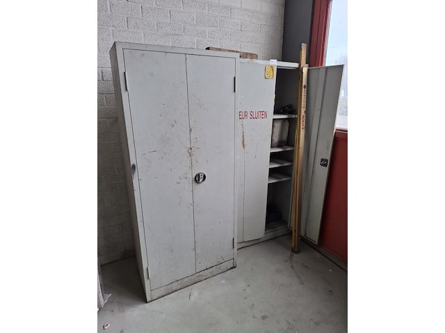 2x werkplaatkast met verrijdbare materiaalwagen - afbeelding 3 van  3