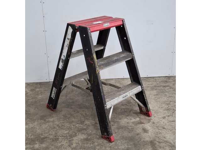 2x werktrap 2x 2 trees met bordes - afbeelding 6 van  13