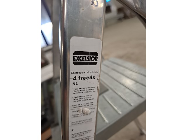 2x werktrap, altrex, excelsior - afbeelding 3 van  4