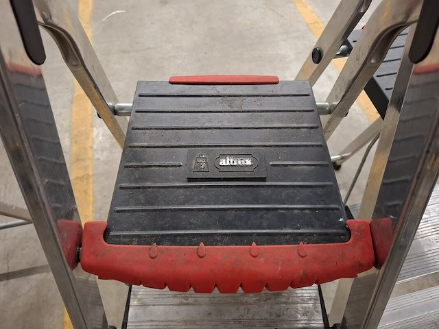 2x werktrap, altrex - afbeelding 2 van  4