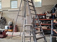 2x werktrap - afbeelding 1 van  4