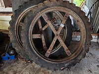 2x wiel voor dubbel montering tractor, dunlop - afbeelding 1 van  4