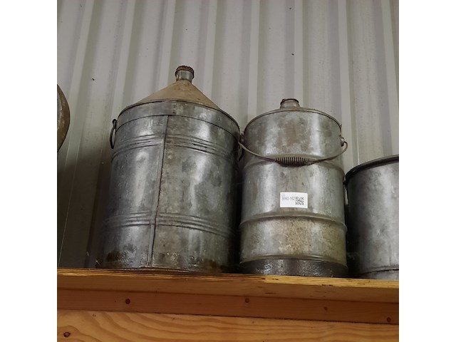 2x zinken melkemmer en 2x zinken oliedrum - afbeelding 3 van  3