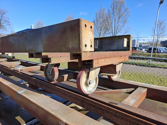 2x zwaar transportmiddel - afbeelding 7 van  10