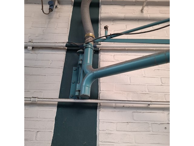 2x zwenkarm v.v. lucht en 230v aansluiting - afbeelding 6 van  14