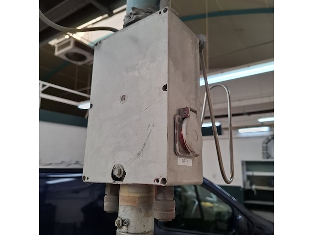 2x zwenkarm v.v. lucht en 230v aansluiting - afbeelding 10 van  14