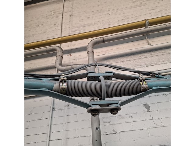 2x zwenkarm v.v. lucht en 230v aansluiting - afbeelding 11 van  14