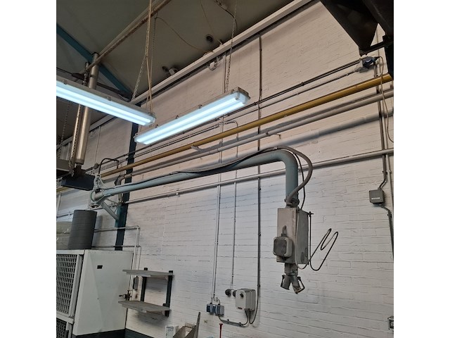 2x zwenkarm v.v. lucht en 230v aansluiting - afbeelding 13 van  14