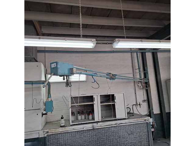 2x zwenkarm v.v. lucht en 230v aansluiting - afbeelding 7 van  14