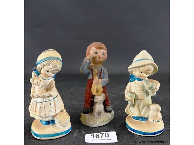 3 aardewerk beeldjes - afbeelding 1 van  5