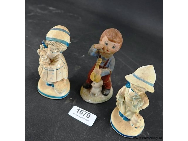 3 aardewerk beeldjes - afbeelding 3 van  5