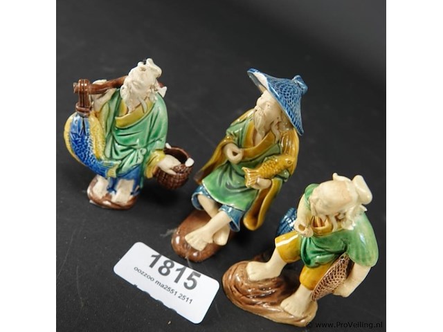 3 aardewerk chinese figuren - afbeelding 3 van  5