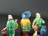 3 aardewerk chinese figuren - afbeelding 4 van  5