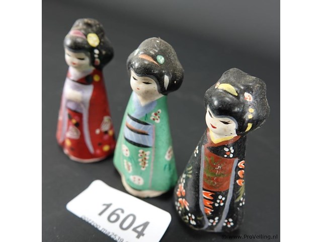 3 aardewerk japanse popjes - afbeelding 2 van  3