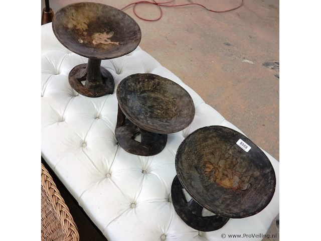 3 antieke houten naga-tribale schalen - afbeelding 3 van  5