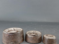 3 antieke ijzeren gewichten - afbeelding 2 van  5