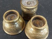 3 antieke indonesische geelkoperen sirihdelen - afbeelding 5 van  5