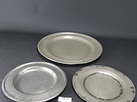 3 antieke tinnen borden - afbeelding 1 van  4