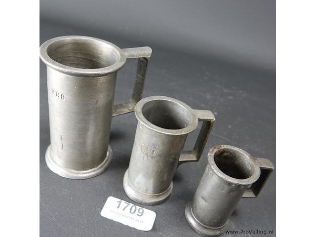 3 antieke tinnen maten - afbeelding 1 van  5